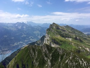 View along the ridge of peaks at the end of the Churfirsten